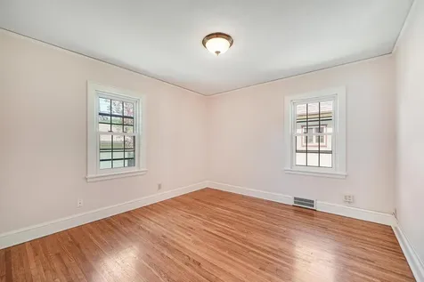 1525 Asbury Street Saint Paul MN 55108