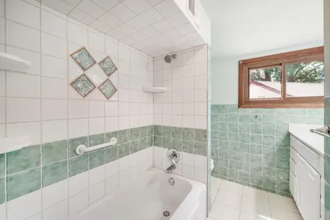 1525 Asbury Street Saint Paul MN 55108
