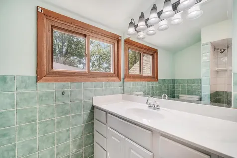 1525 Asbury Street Saint Paul MN 55108