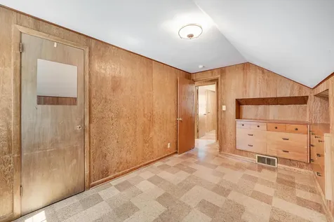 1525 Asbury Street Saint Paul MN 55108