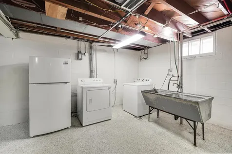 1525 Asbury Street Saint Paul MN 55108