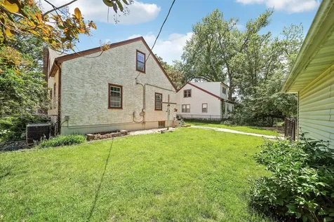 1525 Asbury Street Saint Paul MN 55108