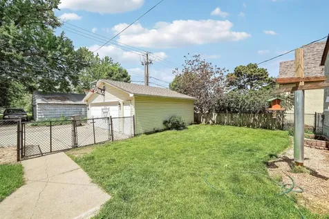 1525 Asbury Street Saint Paul MN 55108