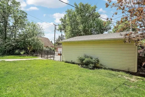 1525 Asbury Street Saint Paul MN 55108