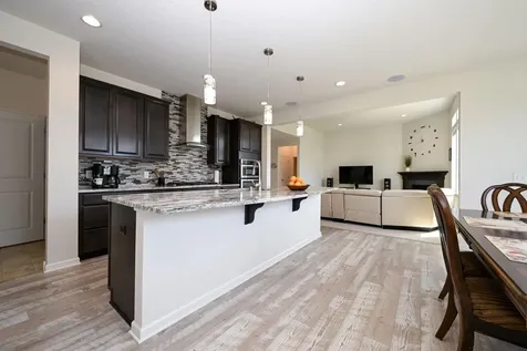 9343 Compass Pointe Road Woodbury MN 55129