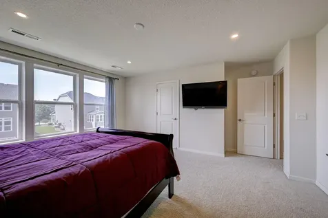 9343 Compass Pointe Road Woodbury MN 55129