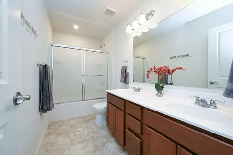 9343 Compass Pointe Road Woodbury MN 55129