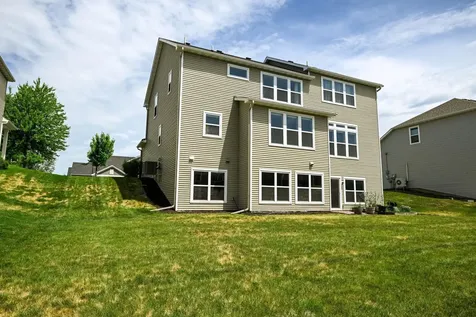 9343 Compass Pointe Road Woodbury MN 55129