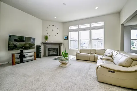 9343 Compass Pointe Road Woodbury MN 55129