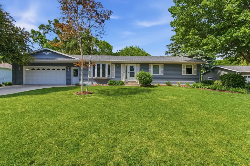 608 26th Avenue SW Willmar MN 56201