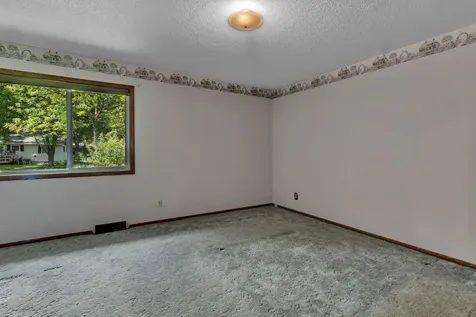 608 26th Avenue SW Willmar MN 56201
