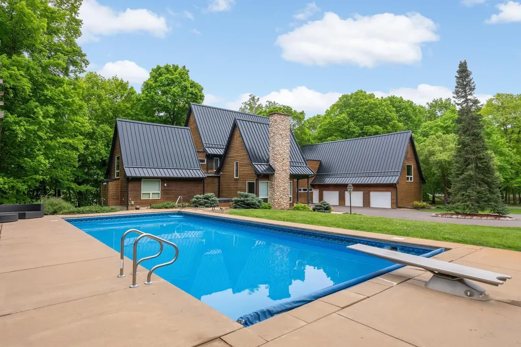 2022 Medina Road Medina MN 55340