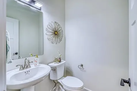 864 Harvest Circle Horace ND 58047