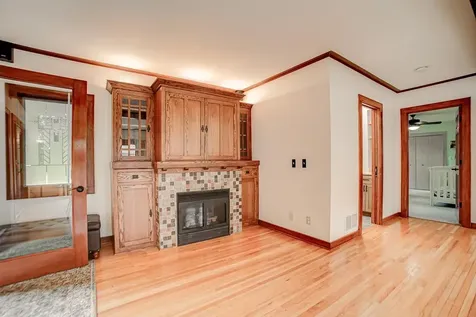 2702 Reardon Place N North Saint Paul MN 55109