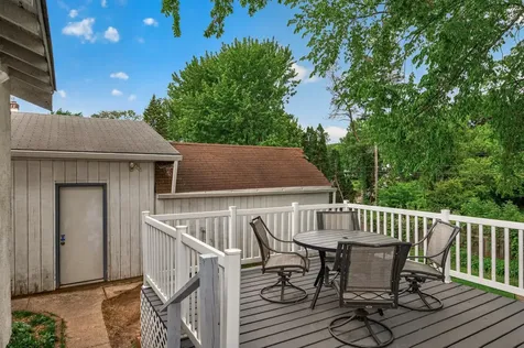 2719 16th Avenue E North Saint Paul MN 55109