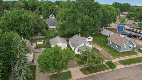2719 16th Avenue E North Saint Paul MN 55109