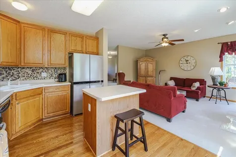 15826 Frisian Lane Apple Valley MN 55124