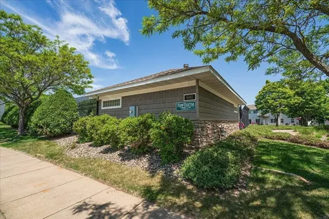 15826 Frisian Lane Apple Valley MN 55124
