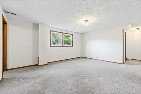19815 Chili Avenue Farmington MN 55024