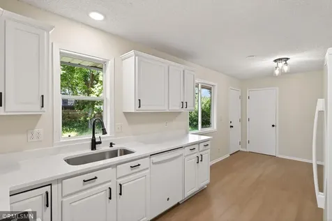 6601 Zealand Avenue N Brooklyn Park MN 55428