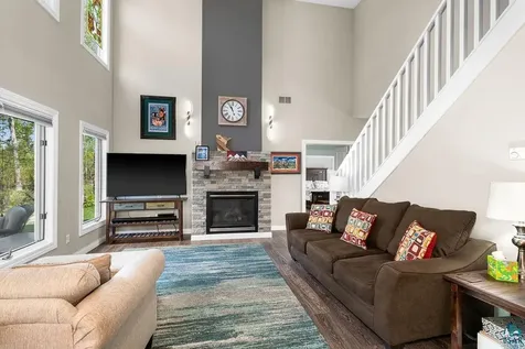 207 S 2nd Avenue Proctor MN 55810
