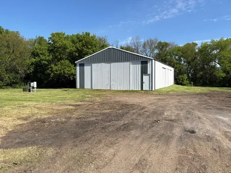 27600 County Road 18 Comfrey MN 56019