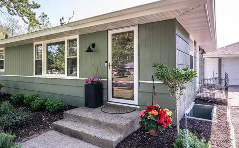 8507 Hadley Avenue S Cottage Grove MN 55016