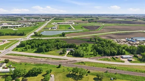 3077 Us-12 Willmar MN 56201