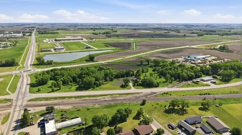 3077 Us-12 Willmar MN 56201