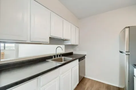 291 7th Street W Saint Paul MN 55102