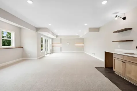 4986 Dodd Road Eagan MN 55123