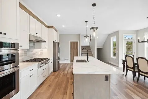 4986 Dodd Road Eagan MN 55123