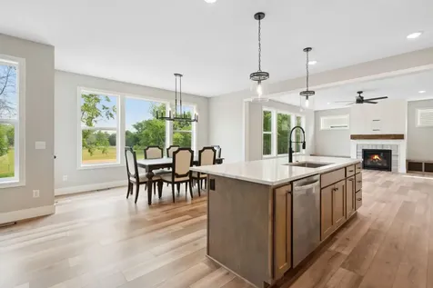4986 Dodd Road Eagan MN 55123