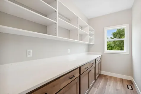 4986 Dodd Road Eagan MN 55123