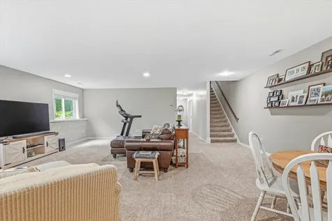 27427 107th Street NW Zimmerman MN 55398