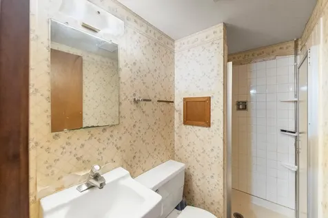 25975 630th Avenue Alden MN 56009