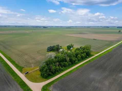 25975 630th Avenue Alden MN 56009