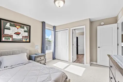 16920 Reeder Ridge Eden Prairie MN 55347