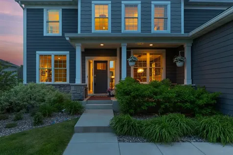 16920 Reeder Ridge Eden Prairie MN 55347