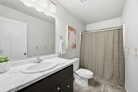 5537 38th Avenue S Fargo ND 58104