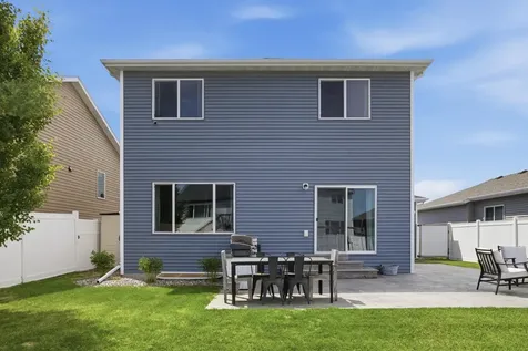 5537 38th Avenue S Fargo ND 58104