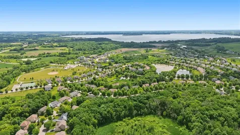 9142 Woodland Drive Saint Bonifacius MN 55375