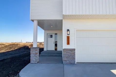 6723 Deer Creek Loop Horace ND 58047