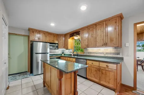 6757 Newcomb Avenue NW Annandale MN 55302