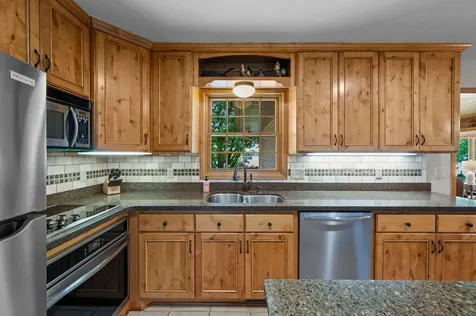 6757 Newcomb Avenue NW Annandale MN 55302