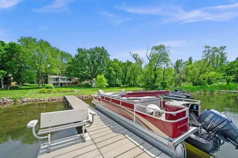 6757 Newcomb Avenue NW Annandale MN 55302