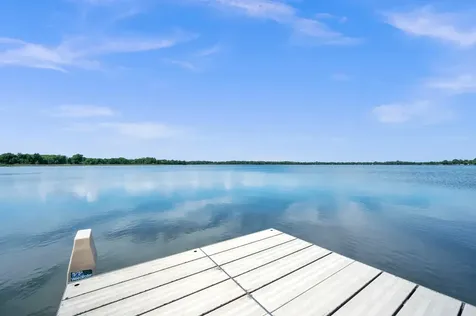 6757 Newcomb Avenue NW Annandale MN 55302