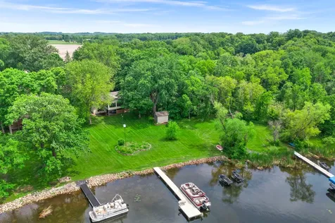 6757 Newcomb Avenue NW Annandale MN 55302