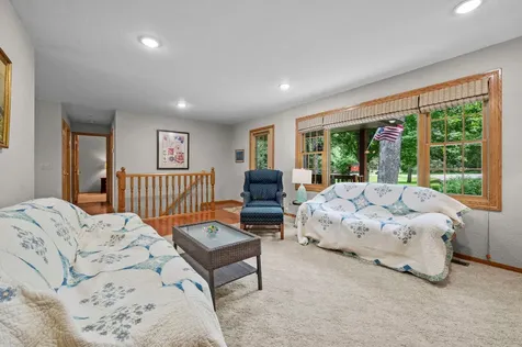 6757 Newcomb Avenue NW Annandale MN 55302