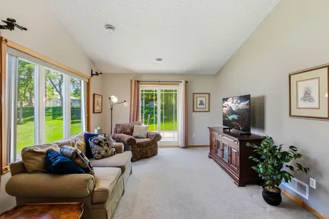 1096 Prairie View Drive SW Hutchinson MN 55350